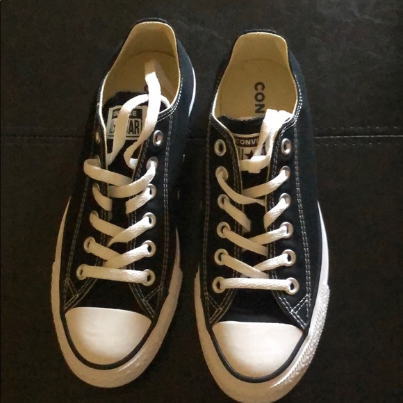 black short converse shoes